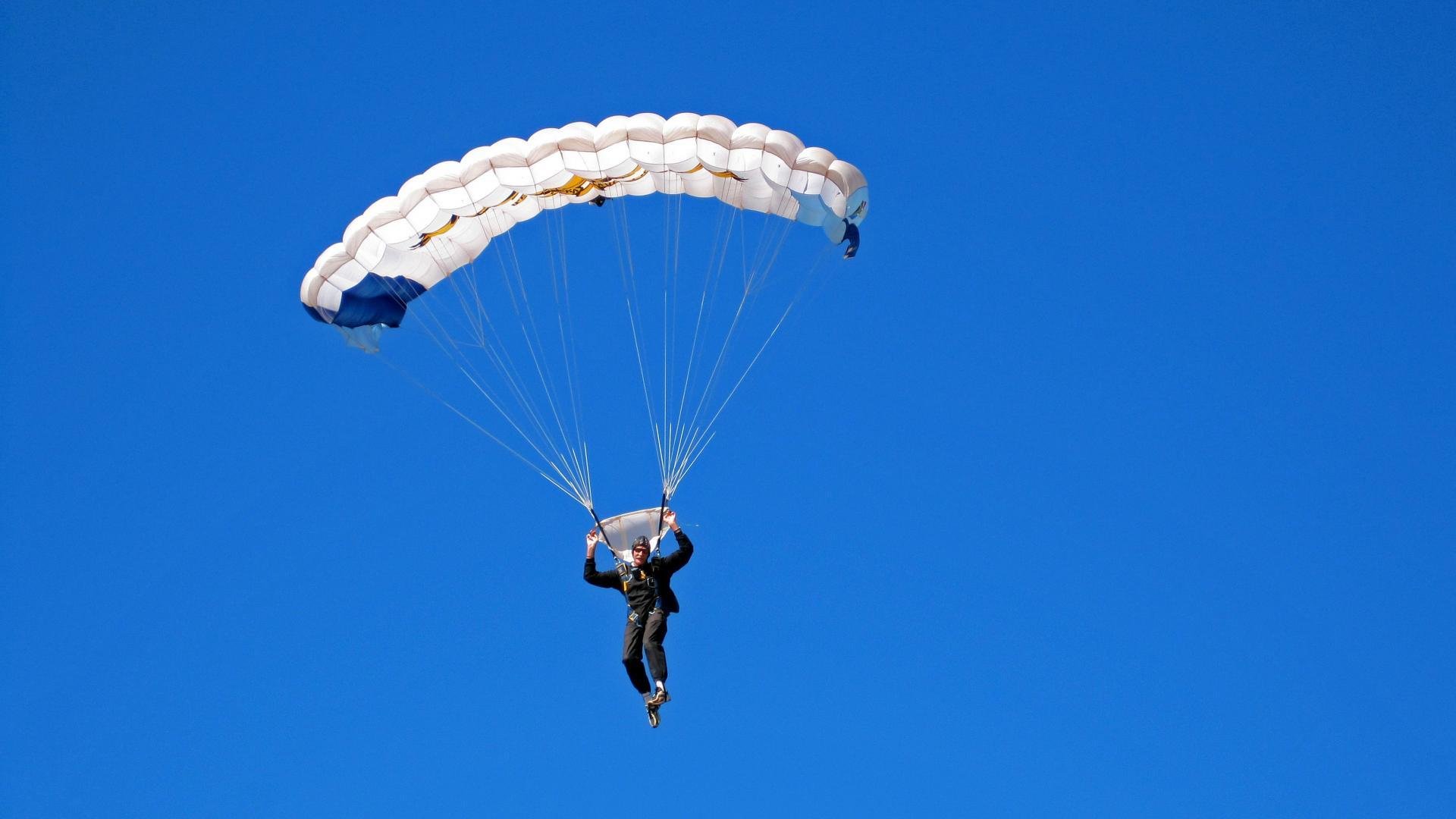 开云·体育官方网站入口-英超裁判语义模型提升多语境判罚的准确率，英超裁判一场多少钱